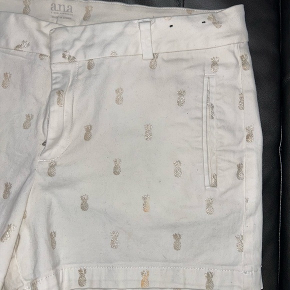 a.n.a. A new approach two size 12 twill shorts - Picture 11 of 12